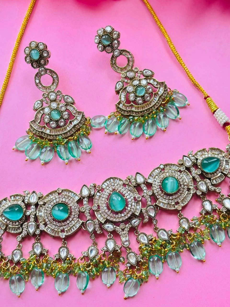 Royal Victorian Choker Set With Earrings - Image 3