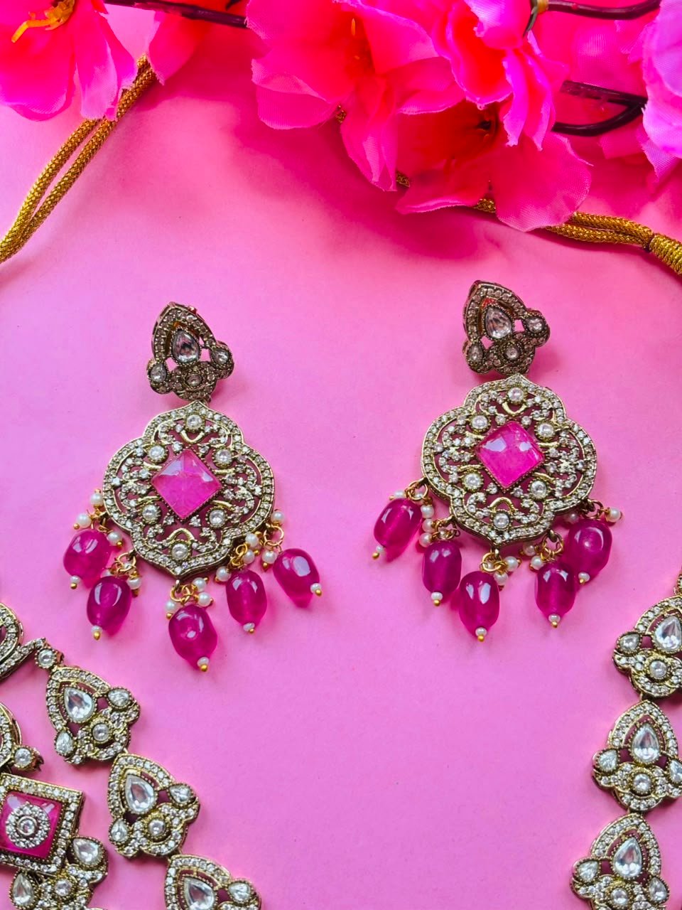 Victorian Hot Pink Long Haar Set Antique Gold Pink Bead Bridal Jewelry with Earrings - Image 5