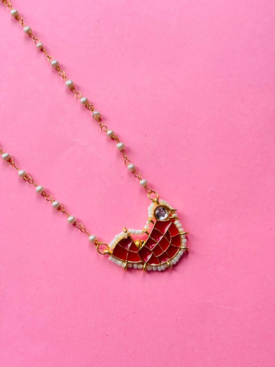 Artistic Animal Theme Gold-Plated Necklace for Trendy Look - Image 3