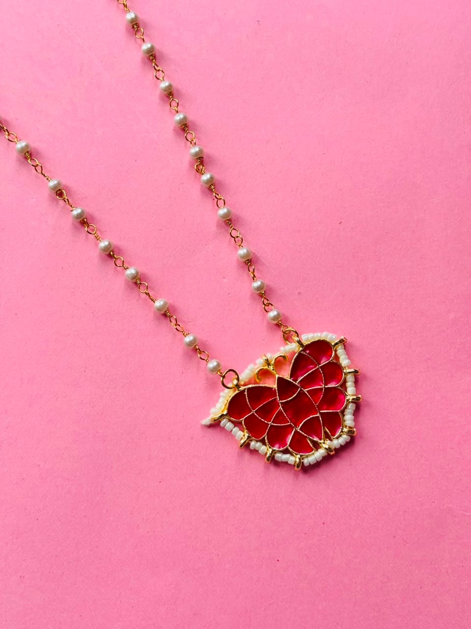 Artistic Animal Theme Gold-Plated Necklace for Trendy Look - Image 3