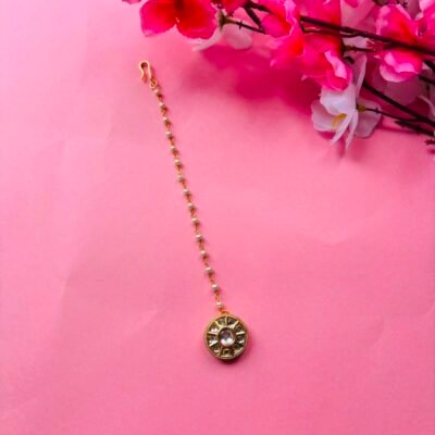 Handcrafted Kundan Maang Tikka