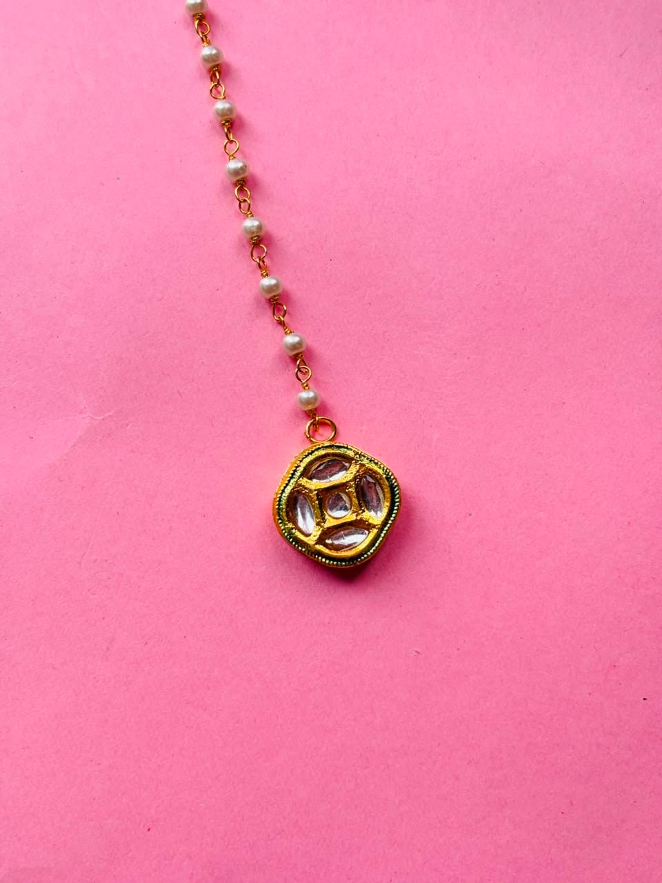 Dainty Pearl & Kundan Maang Tikka - Image 2
