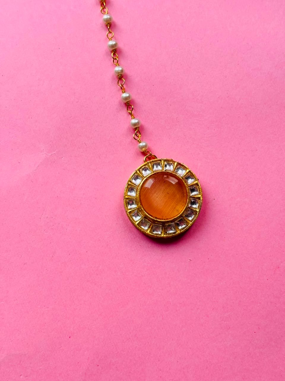 Dainty Pearl & Kundan Maang Tikka - Image 2