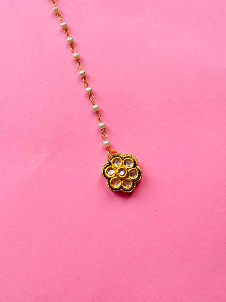 Dainty Pearl & Kundan Maang Tikka - Image 2