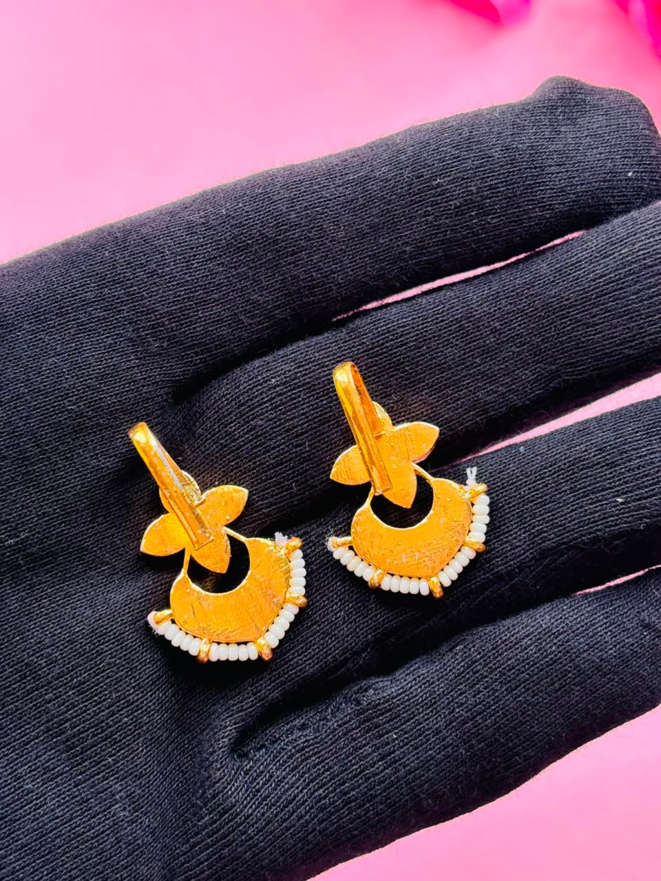 Gold Plated Kundan Ear Cuff - Image 7