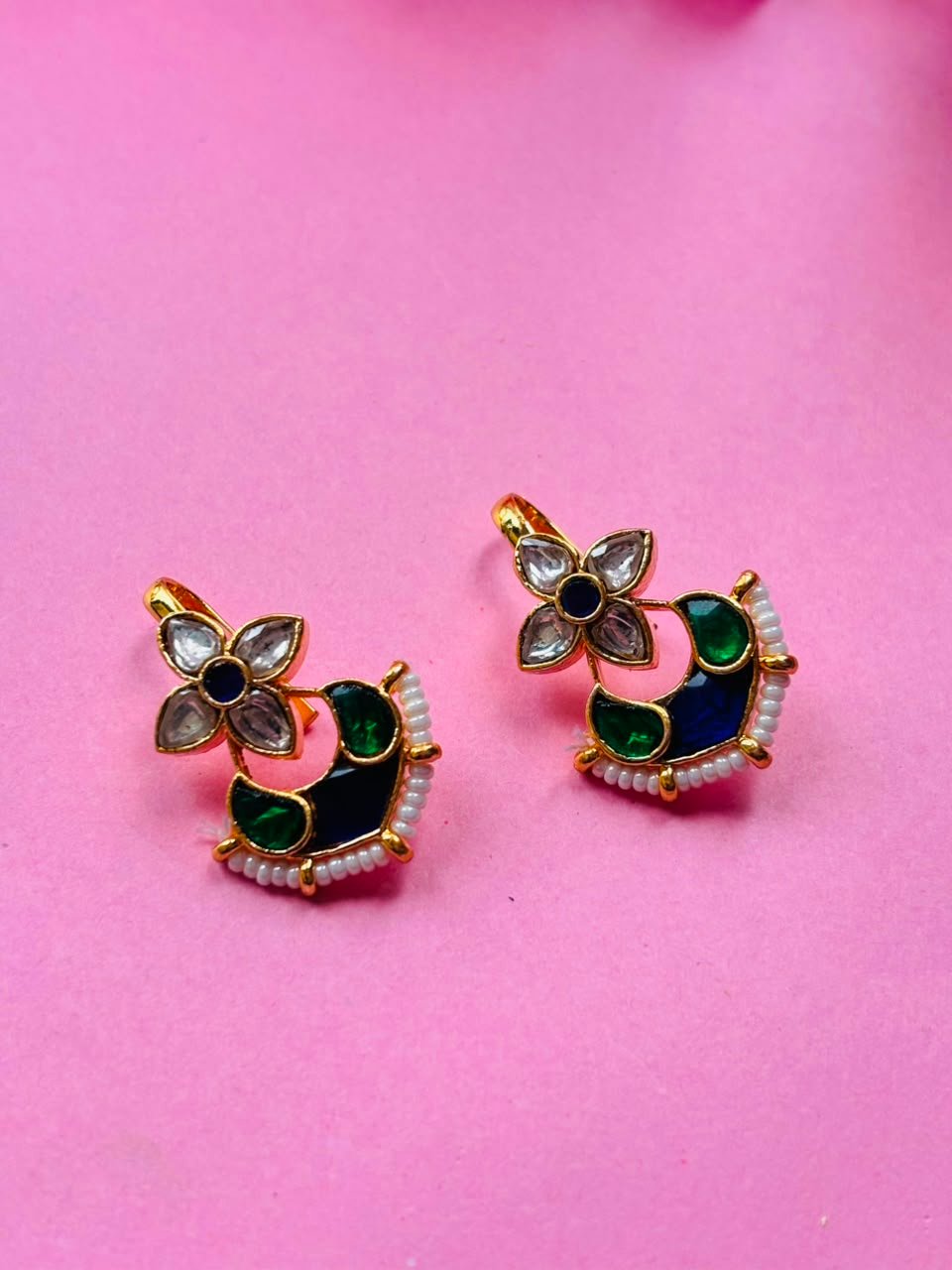 Gold Plated Kundan Ear Cuff - Image 4