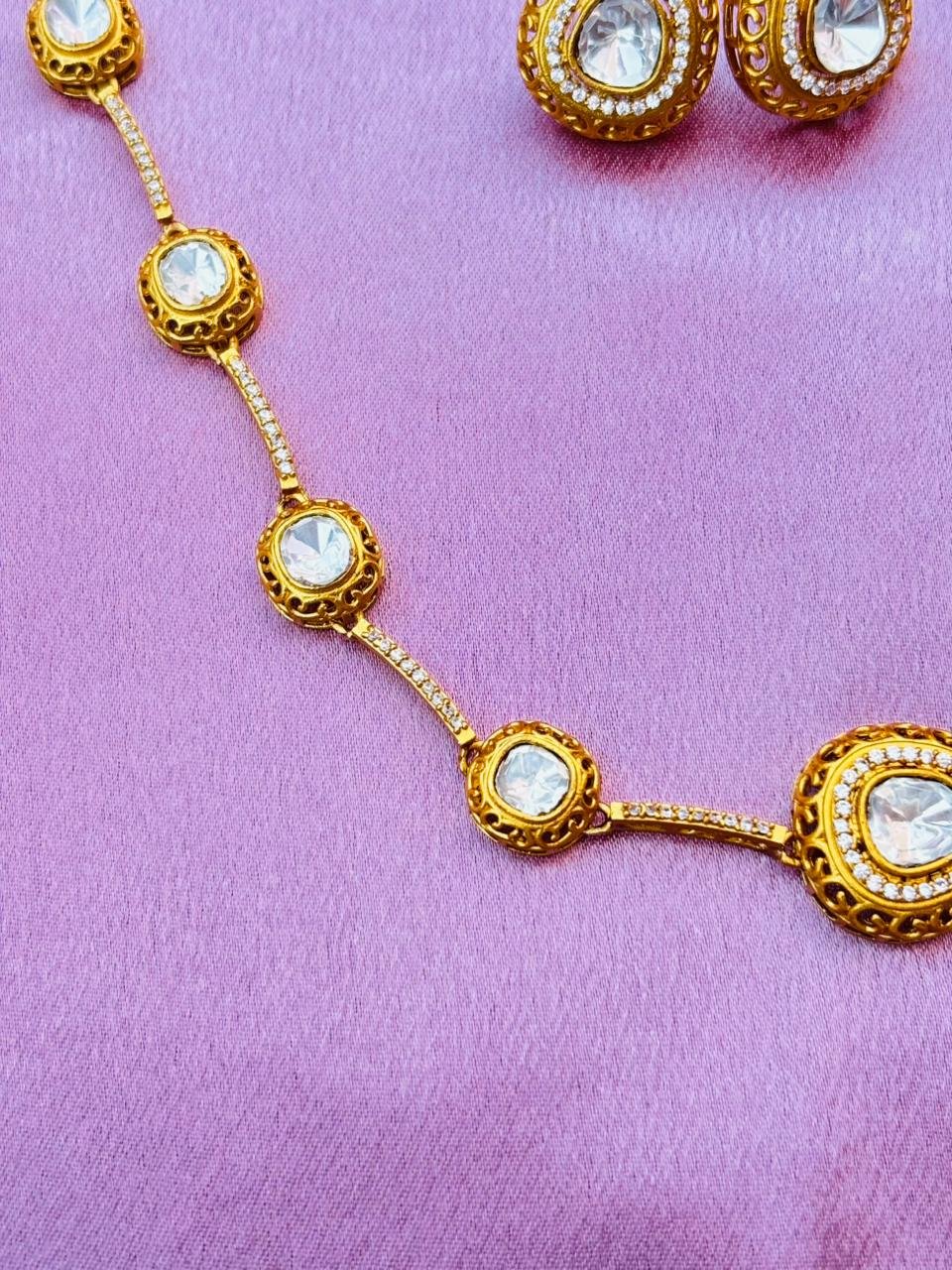 Antique Gold Kundan Chain Necklace Set - Image 3