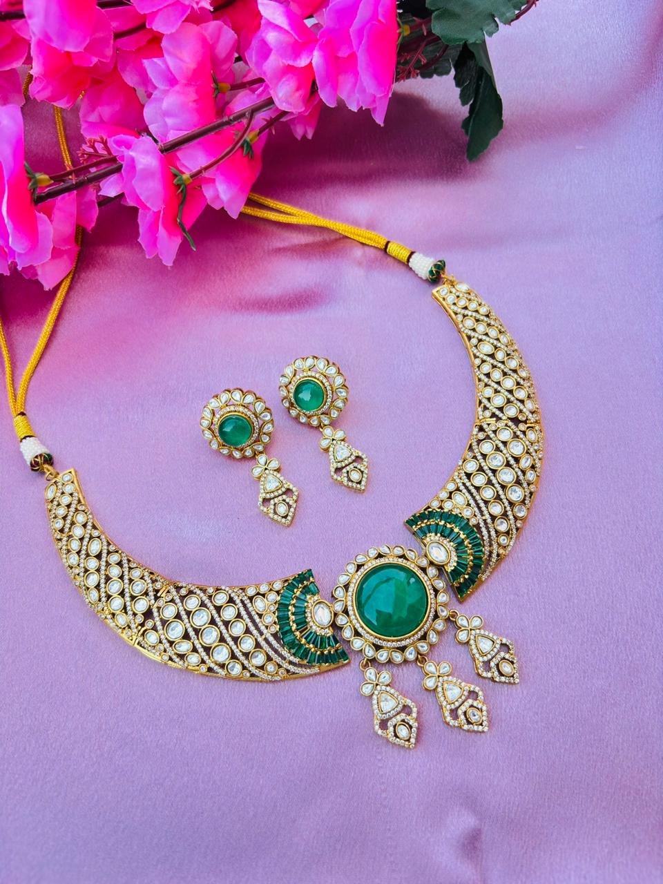 Emerald Green Choker Necklace Set