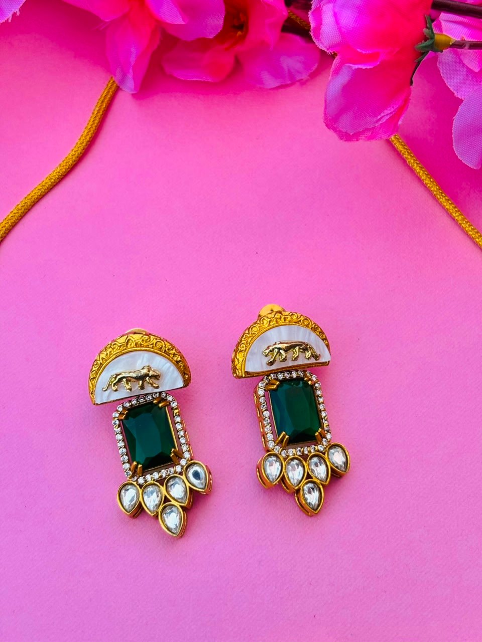 Panther Motif Kundan Choker Set - Image 5