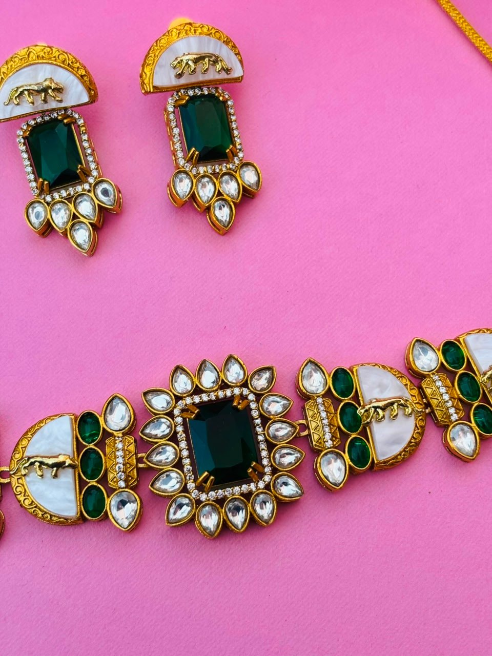 Panther Motif Kundan Choker Set - Image 3