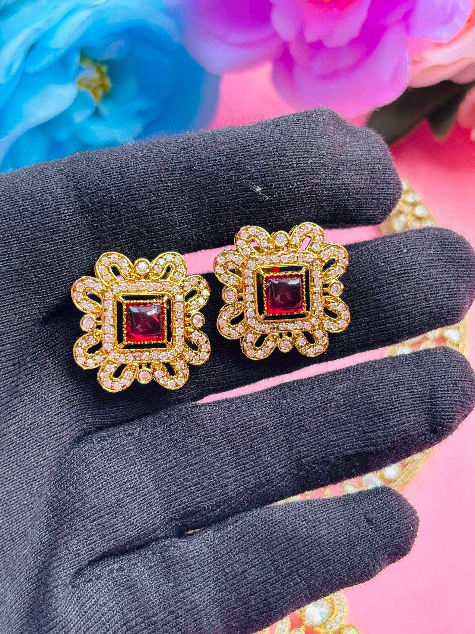 Kundan Choker Necklace Set With Ruby Red Stone Pendant - Image 7