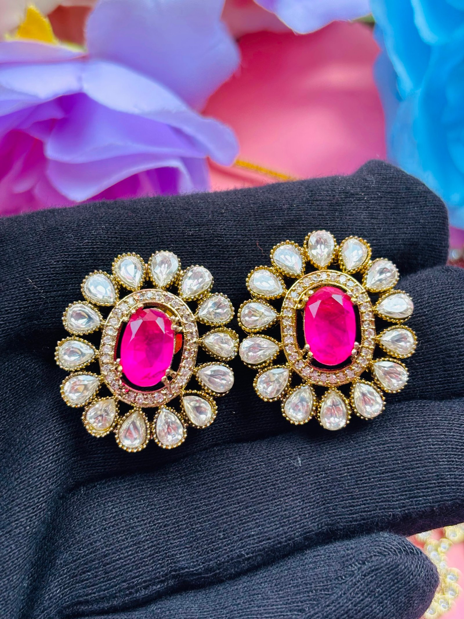 Antique Gold Necklace Set With Pink Ruby Stone - Image 6