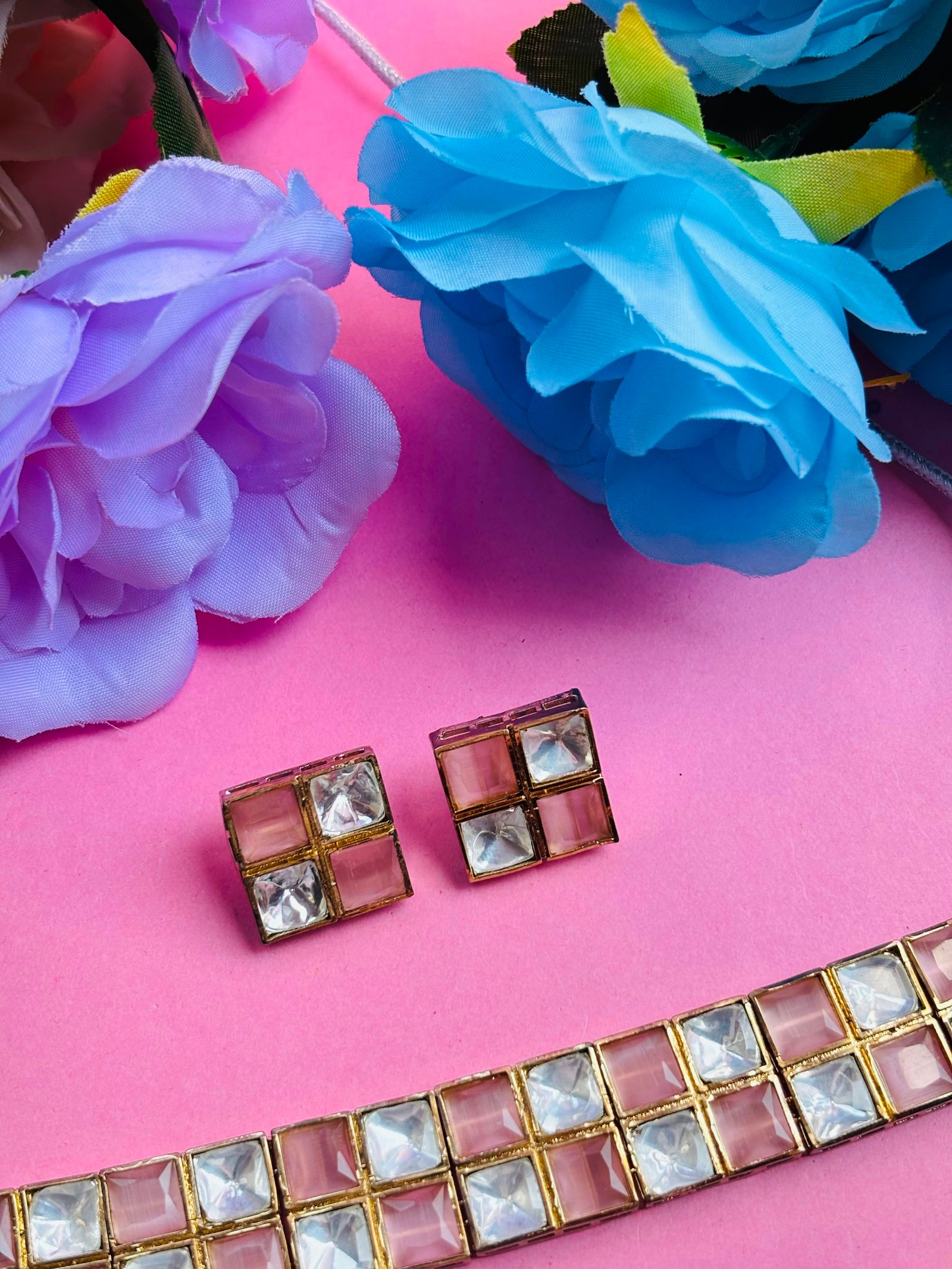 Polki Choker Necklace Set With Pink Checkered Stones - Image 4