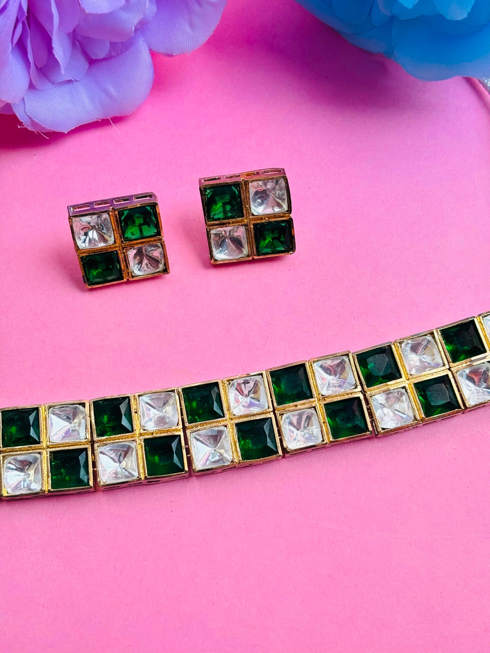 Polki Choker Necklace Set With Green Checkered Stones - Image 3