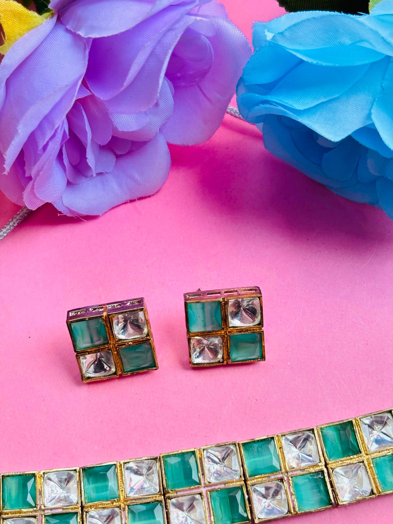 Polki Choker Necklace Set With Sea Green Checkered Stones - Image 6