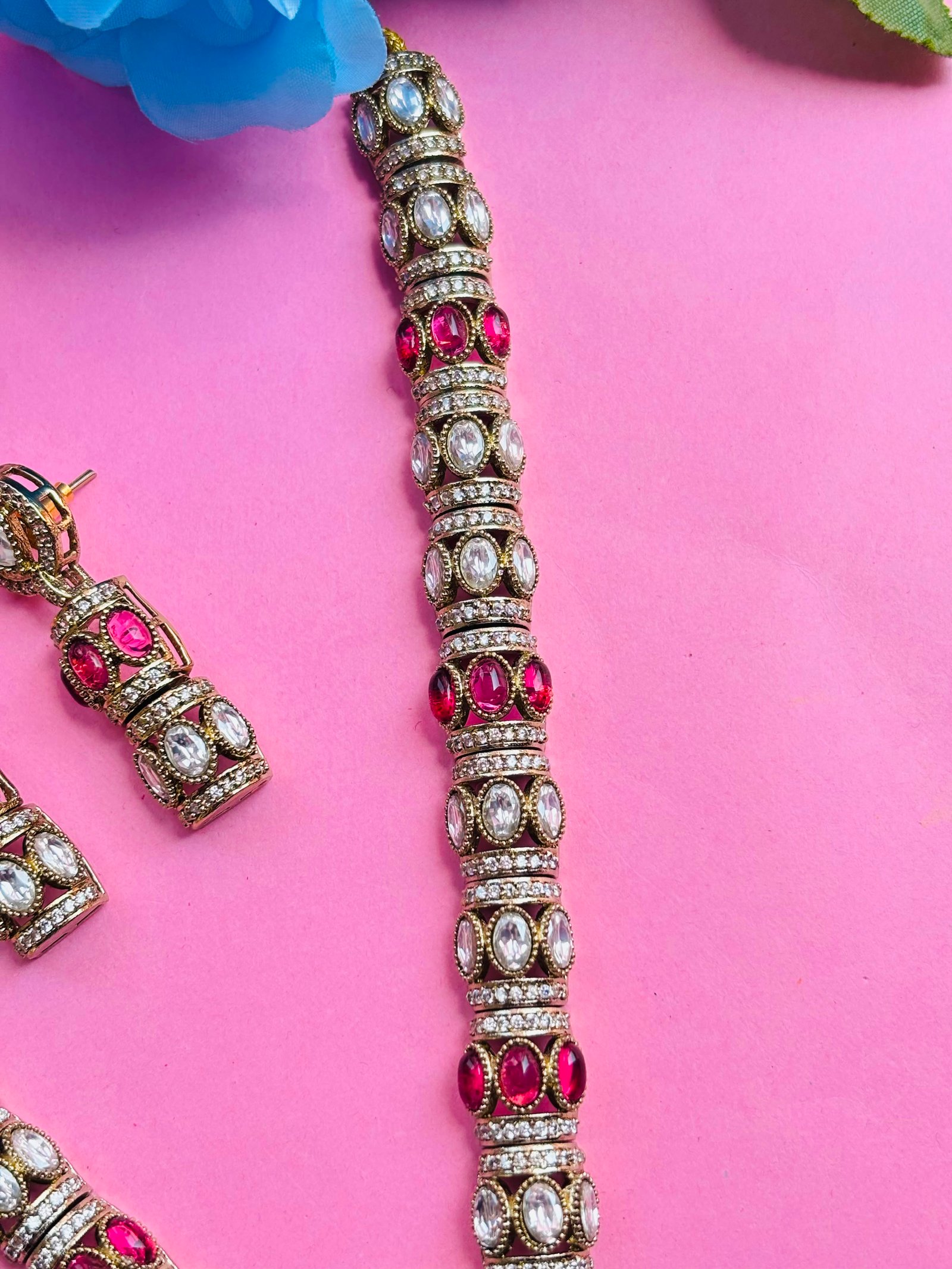 Antique Gold Long Necklace Set With Ruby Stones - Image 4