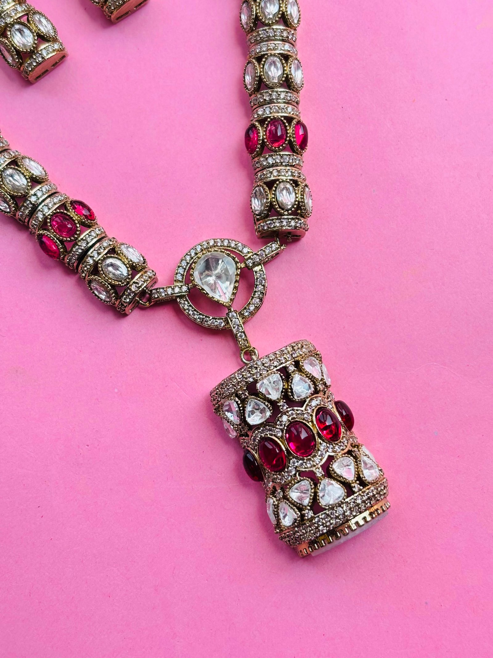 Antique Gold Long Necklace Set With Ruby Stones - Image 3