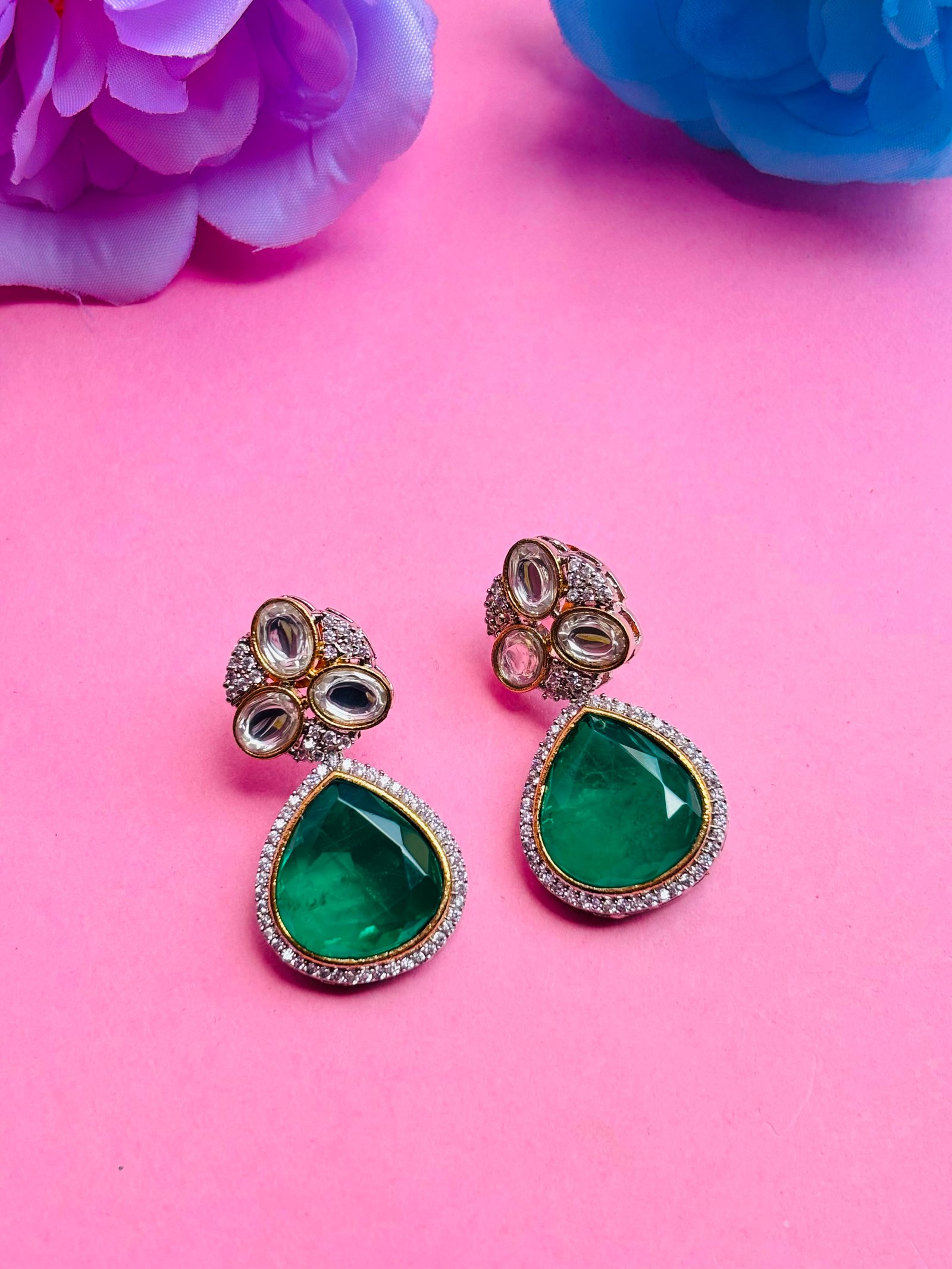 Kundan Drop Earrings With Green Stone For Women - Image 4